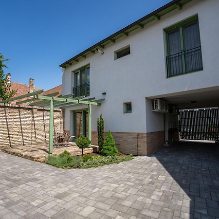 Jókai Apartman Dunafoldvar Kültér fotó